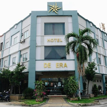 De Era Hotel Seri Kembangan Exterior photo