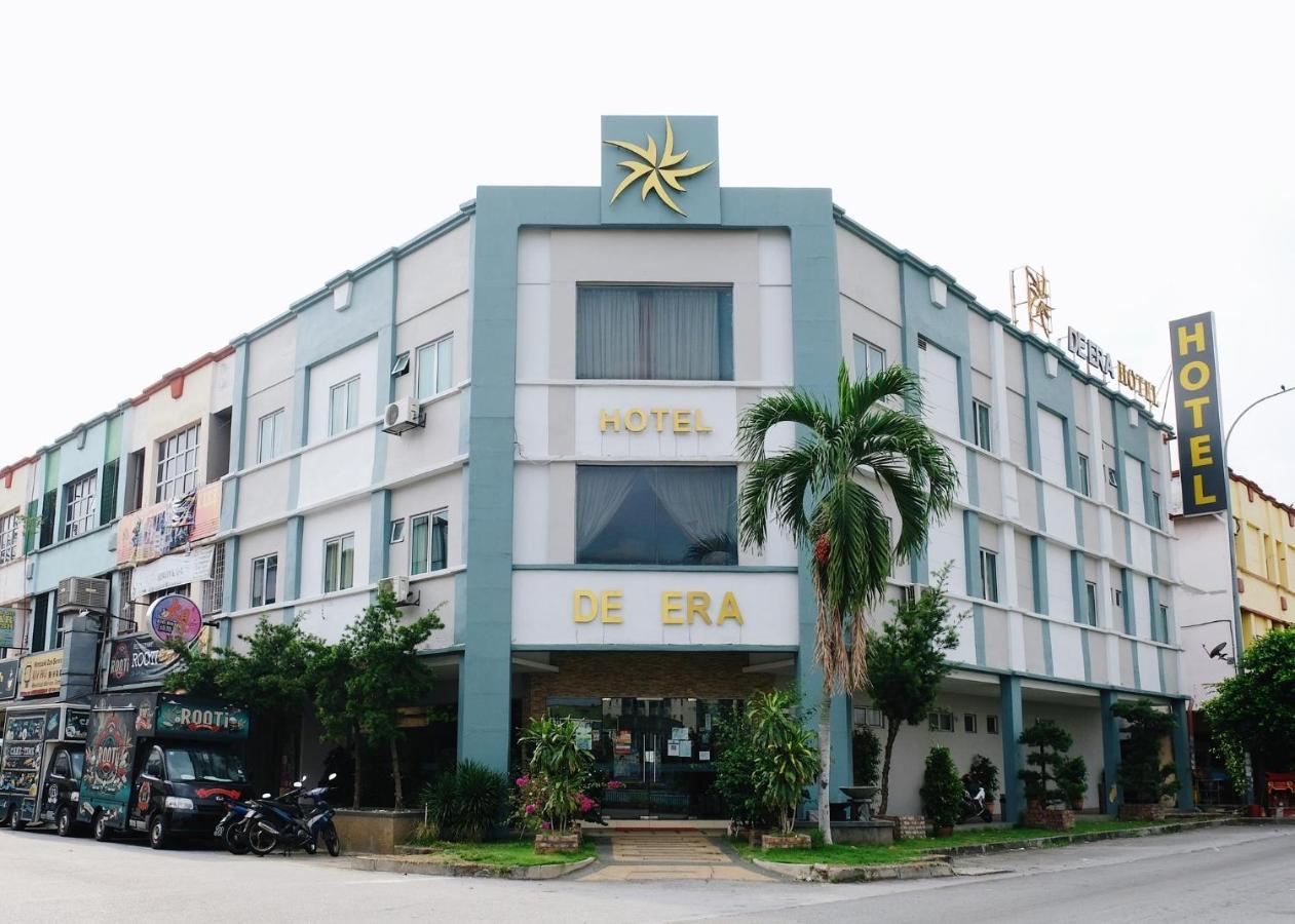 De Era Hotel Seri Kembangan Exterior photo