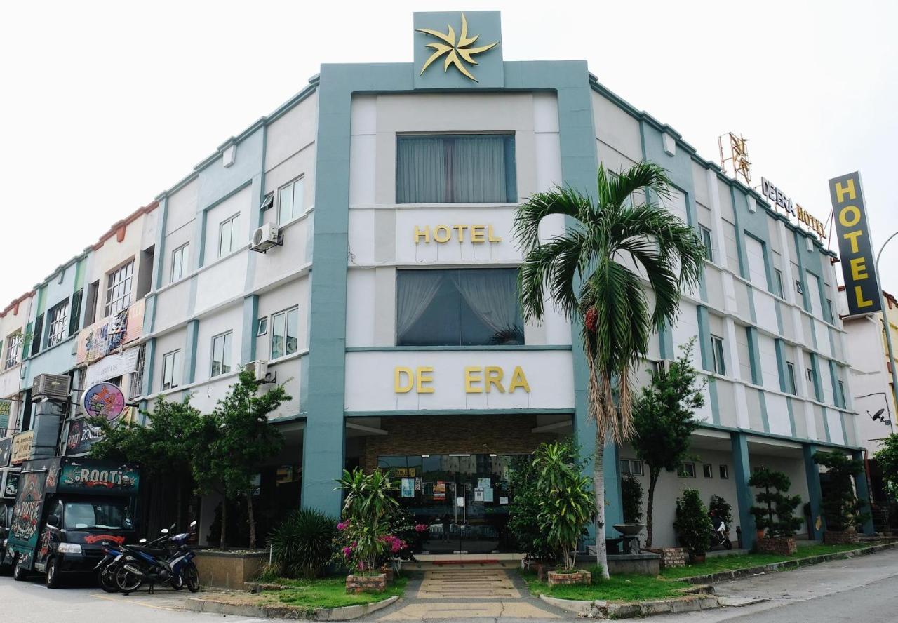 De Era Hotel Seri Kembangan Exterior photo